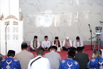 ASN dan warga Gowa doakan korban Kanjuruhan Malang