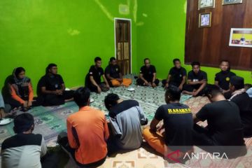 Pencarian dua penambang hilang di hutan terkendala cuaca buruk