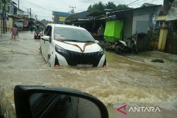 BMKG minta masyarakat waspada gelombang tinggi di beberapa perairan