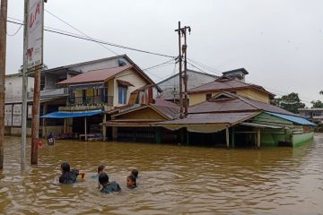 Banjir di Sintang masyarakat diminta utamakan keselamatan