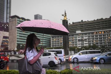 BMKG: Hujan ringan hingga lebat guyur sebagian daerah di Indonesia