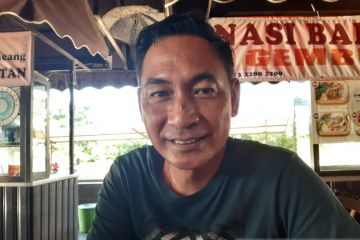DLH Kepri: Limbah oli hitam cemari pesisir Bintan mulai berkurang
