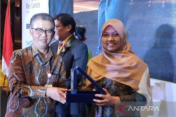 Prodi Administrasi Asuransi-Aktuaria Vokasi UI raih penghargaan AAMAI