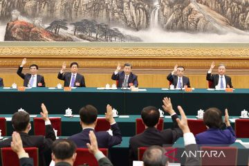 Presiden China Xi Jinping sampaikan pidato di kongres nasional PKC