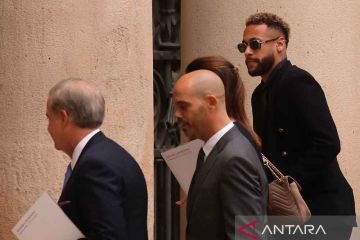 Sidang kasus dugaan penipuan dan korupsi transfer Neymar ke Barca