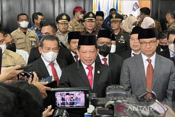 Tito sebut Gubernur Papua berhalangan melantik pj bupati karena sakit