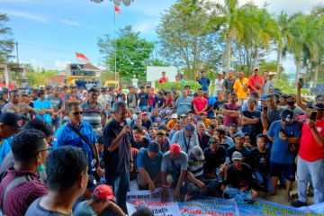 Mencari jalan keluar antrean BBM bersubsidi di Kota Sorong