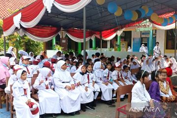 Sudin Pusip Jakpus gelar "Ketupat Betawi" di SDN 01 Rawasari