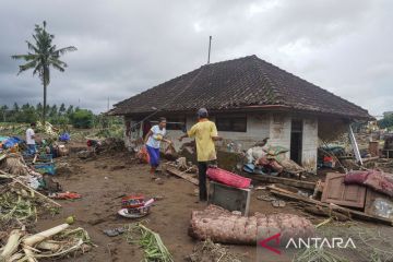 Banjir bandang terjang Jembrana Bali