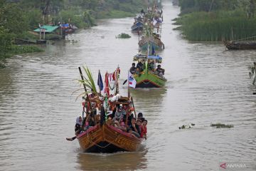 Tradisi Nadran nelayan udang di Indramayu