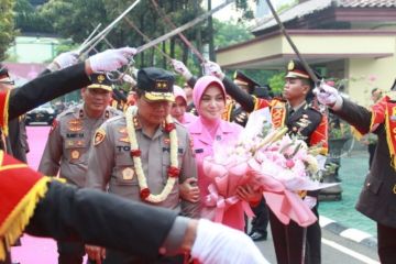 Kapolda Jatim Irjen Toni Harmanto bertekad kembalikan citra Polri