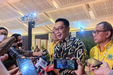 Kang Emil pertimbangkan gabung ke Golkar