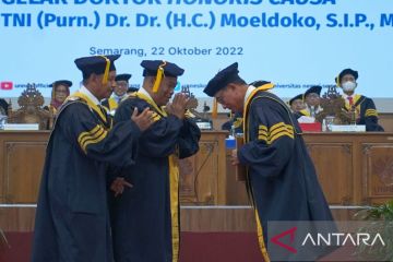 Moeldoko terima gelar Doktor Honoris Causa dari Unnes