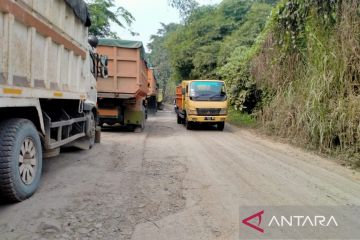 DPRD Bogor minta Pemkab jadi investor jalan tol khusus truk tambang