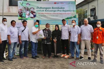 Adaro berbagi puluhan ribu paket sembako terkait syukuran HUT Ke-30