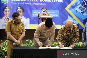 Sumbar teken MoU dengan Yayasan Internet Indonesia atasi blankspot