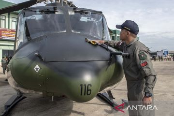 Penyerahan helikopter Bell 412 ke TNI AD