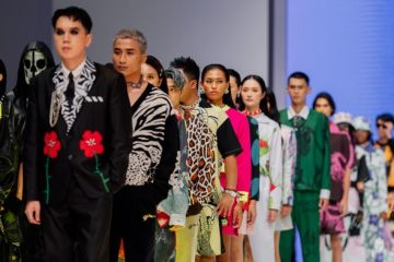 Tarra Budiman padukan boxer dan knitwear terinspirasi hutan Indonesia