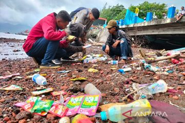 DLH Ternate antisipasi sampah ancam kelestarian biota laut