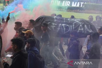 Demo tuntut penuntasan kasus Tragedi Kanjuruhan