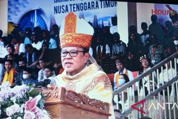 Ketua Konferensi Wali Gereja Indonesia doakan korban kapal terbakar di NTT