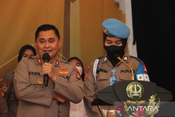 Kapolda Metro minta polwan bijak bermedia sosial