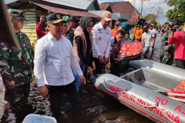 Gubernur Kalteng salurkan bantuan banjir dari pintu ke pintu