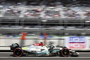 Hamilton dibuat canggung oleh cemooh penonton GP Meksiko
