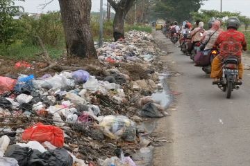 Pemda Cirebon diminta benahi pembuangan sampah