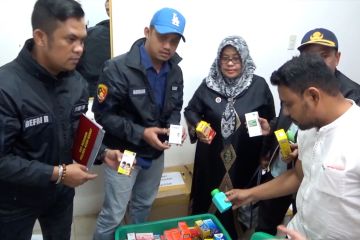 Petugas gabungan di Aceh Barat sidak sejumlah apotik
