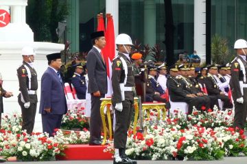 Jokowi ingatkan TNI waspadai tantangan geopolitik