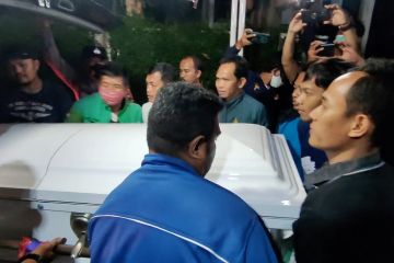 Jenazah WNI korban penembakan di AS tiba di rumah duka di Semarang