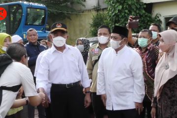Menko PMK kunjungi MTsN 19 Jakarta sampaikan rasa duka cita