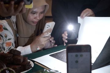 Pelaku UMKM di Gorontalo dibekali kemampuan foto produk