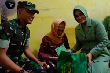 Peringati HUT TNI, Kodim 0103 Aceh Utara sambangi kediaman veteran