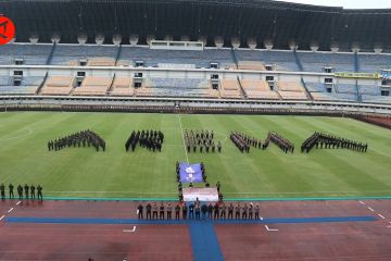 Ribuan personel keamanan lakukan doa bersama di GBLA Bandung