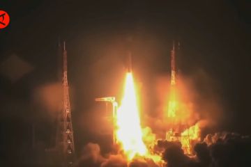 Roket India luncurkan 36 satelit ke orbit