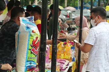 Tekan inflasi, Pemkot Kendari gelar bazar pangan murah