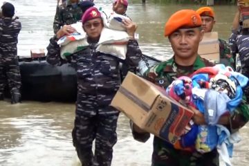 TNI kirimkan logistik korban banjir ke desa terisolasi