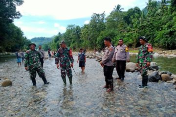 Kodim Polewali Mandar buka akses jalan desa terisolir