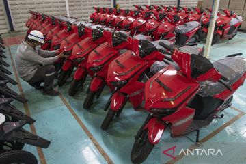 Pemerintah yakin target produksi 2 juta sepeda motor listrik tercapai