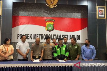 Polisi damaikan pengemudi ojol dengan sekuriti yang ribut di Kuningan