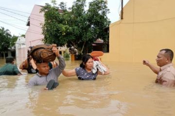 Ribuan rumah di Labuhanbatu Utara-Sumut terendam banjir
