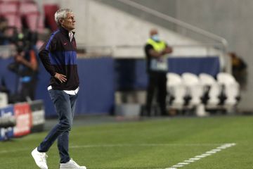 Quique Setien akui ketangguhan lini pertahanan Lech Poznan