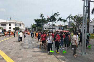 Pemkot Jakbar libatkan PKL untuk jaga kebersihan kawasan Kota Tua