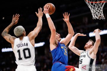 NBA : Denver Nuggets kalahkan Spurs 126-101