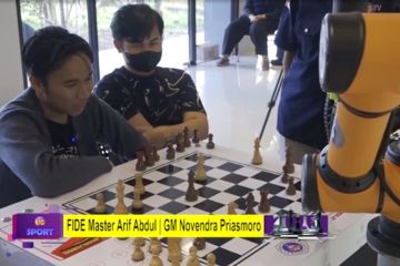 Robot catur cerdas dihadirkan pada kejuaraan di Universitas Gunadarma
