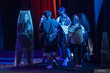 Teater Dapur Ibu dan Anak-anaknya