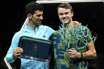 Petenis remaja kalahkan Djokovic untuk rebut gelar Paris Masters 2022