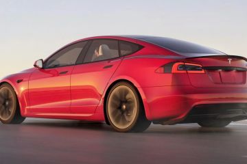 Tesla tarik 53 unit Model S karena masalah kaca spion